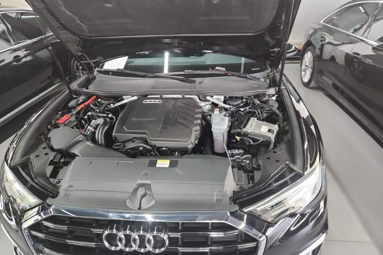 Used Audi A6L 2023 Revised 40 TFSI Luxury Dynamic Edition Engine Bay