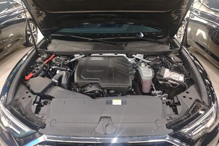 Used Audi A6L 2023 Revised Edition 45 TFSI quattro Prestige Dynamic Version Engine Bay
