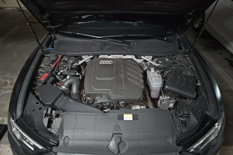 Used Audi A6L 2023 Revised Edition 45 TFSI quattro Prestige Dynamic Version Engine Bay
