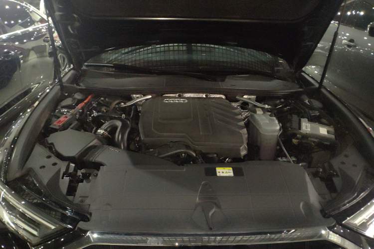 Used Audi A6L 2023 Revised 40 TFSI Luxury Dynamic Edition Engine Bay