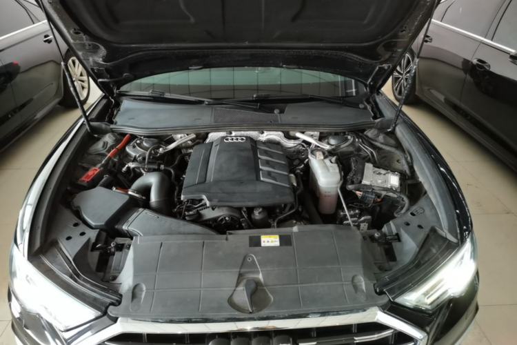 Used Audi A6L 2023 40 TFSI Luxury Dynamic Model Engine Bay