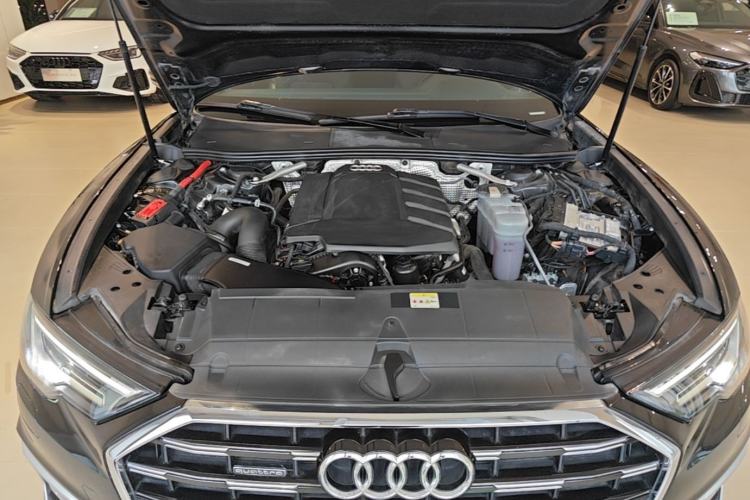 Used Audi A6L 2023 40 TFSI Luxury Dynamic Model Engine Bay