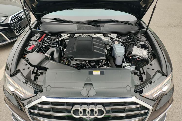 Used Audi A6L 2023 40 TFSI Luxury Dynamic Model Engine Bay