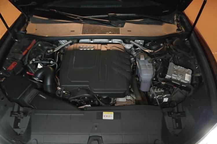 Used Audi A6L 2023 Revised Edition 45 TFSI quattro Prestige Dynamic Version Engine Bay