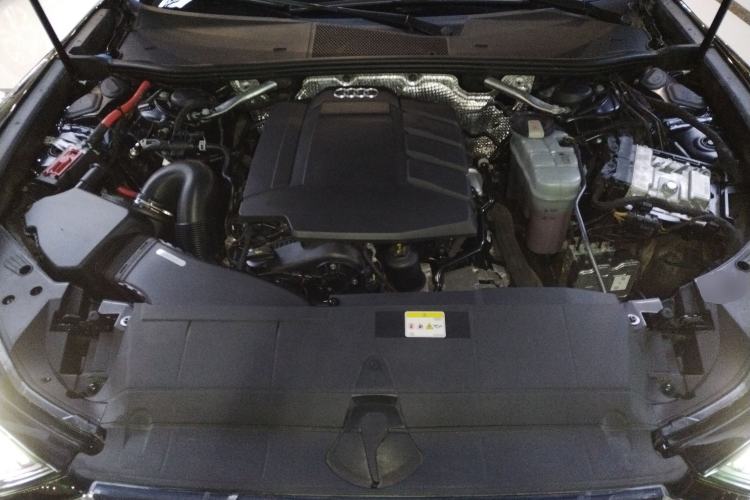 Used Audi A6L 2023 40 TFSI Luxury Dynamic Model Engine Bay