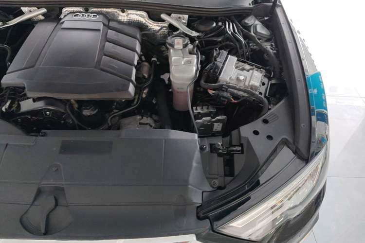 Used Audi A6L 2023 45 TFSI Prestige Dynamic Edition Engine Bay Left