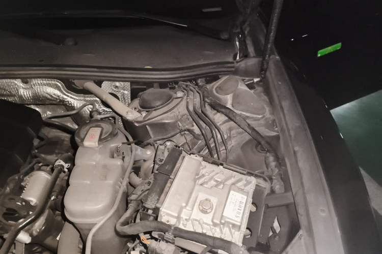 Used Audi A6L 2023 45 TFSI Prestige Dynamic Edition Engine Bay Left