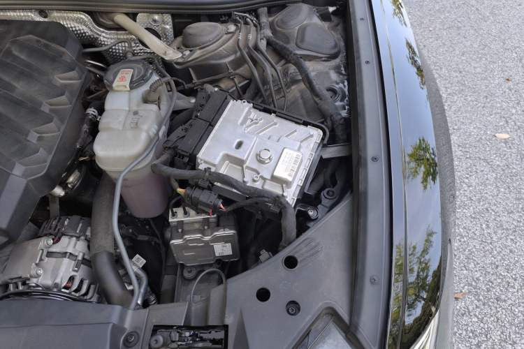 Used Audi A6L 2023 Revised Edition 45 TFSI quattro Prestige Dynamic Version Engine Bay Left