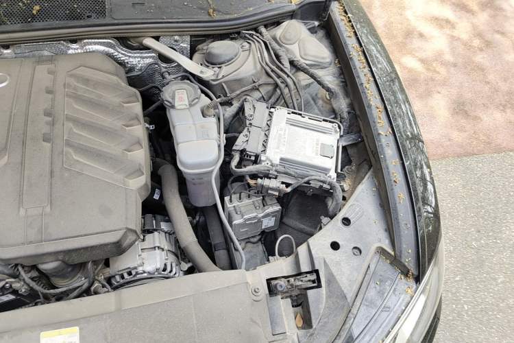 Used Audi A6L 2023 Revised 40 TFSI Luxury Dynamic Edition Engine Bay Left