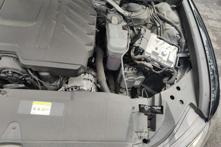 Used Audi A6L 2023 Revised 45 TFSI Prestige Dynamic Edition Engine Bay Left