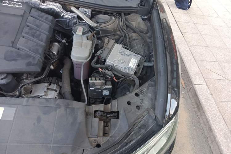 Used Audi A6L 2023 Updated 45 TFSI quattro Prestige Dynamic Edition Engine Bay Left