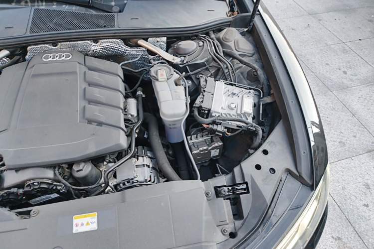 Used Audi A6L 2023 45 TFSI quattro Prestige Dynamic Edition Engine Bay Left