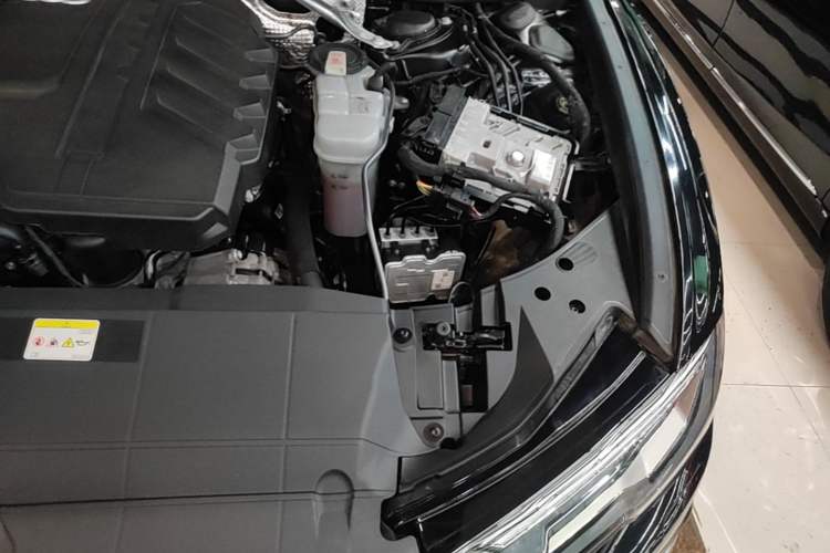 Used Audi A6L 2023 Revised Edition 45 TFSI quattro Prestige Dynamic Version Engine Bay Left