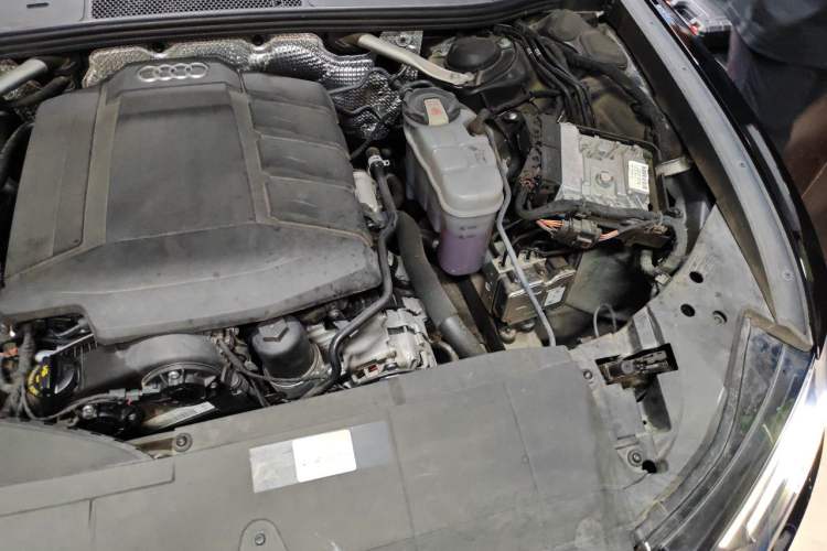 Used Audi A6L 2023 40 TFSI Luxury Prestige Edition Engine Bay Left