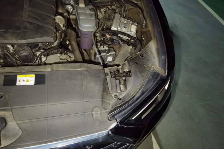 Used Audi A6L 2023 45 TFSI quattro Prestige Dynamic Edition Engine Bay Left