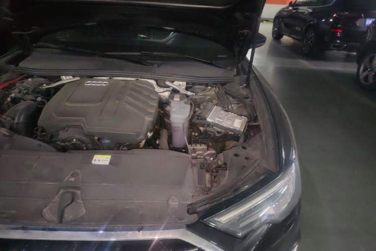 Used Audi A6L 2023 Revised Edition 45 TFSI quattro Prestige Dynamic Version Engine Bay Left