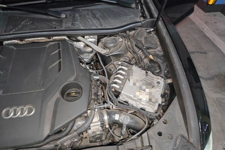 Used Audi A6L 2023 Updated 55 TFSI quattro Prestige Dynamic Edition Engine Bay Left