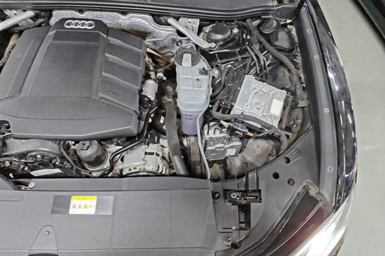 Used Audi A6L 2023 40 TFSI Luxury Dynamic Model Engine Bay Left