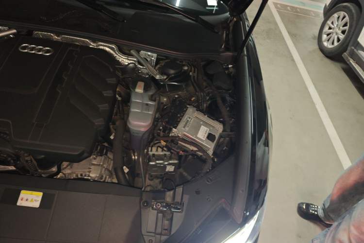 Used Audi A6L 2023 Revised 40 TFSI Luxury Dynamic Edition Engine Bay Left