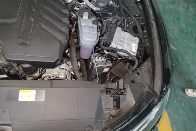 Used Audi A6L 2023 Revised 45 TFSI Prestige Elegant Edition Engine Bay Left