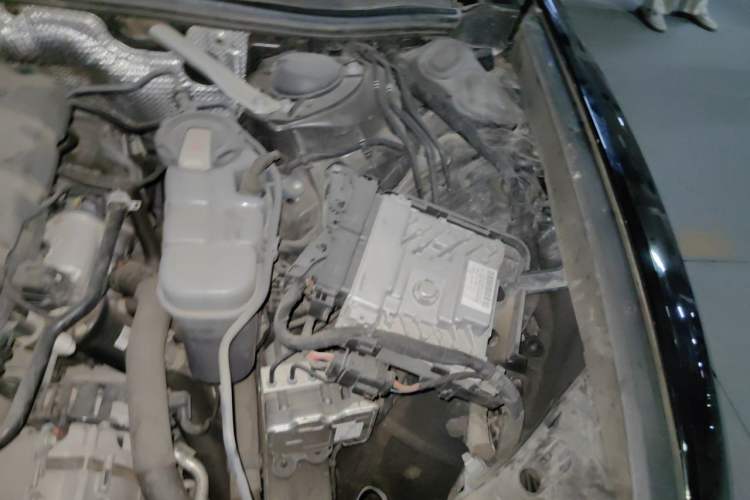Used Audi A6L 2023 45 TFSI Prestige Dynamic Edition Engine Bay Left