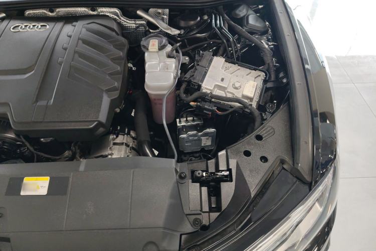 Used Audi A6L 2023 Revised 45 TFSI Prestige Dynamic Edition Engine Bay Left