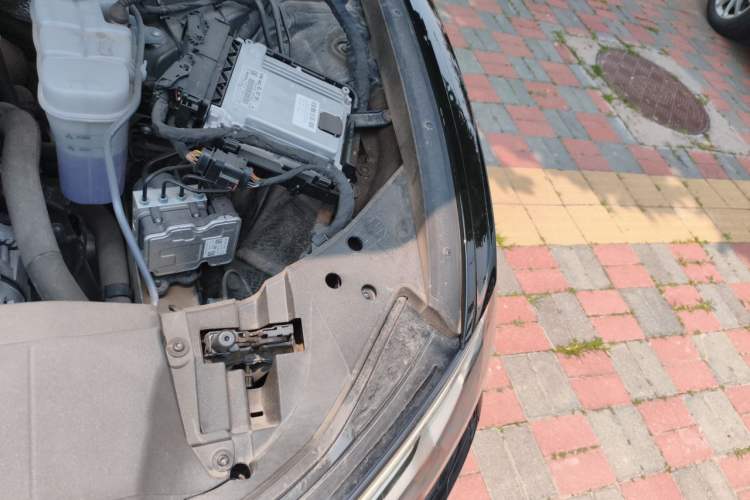 Used Audi A6L 2023 Revised 40 TFSI Luxury Dynamic Edition Engine Bay Left