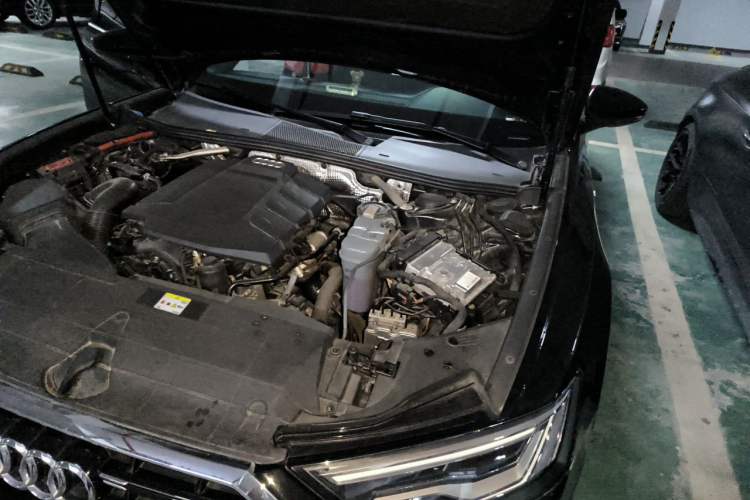 Used Audi A6L 2023 40 TFSI Luxury Dynamic Model Engine Bay Left