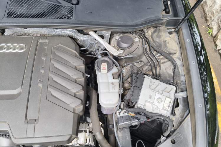 Used Audi A6L 2023 Revised 45 TFSI Prestige Dynamic Edition Engine Bay Left