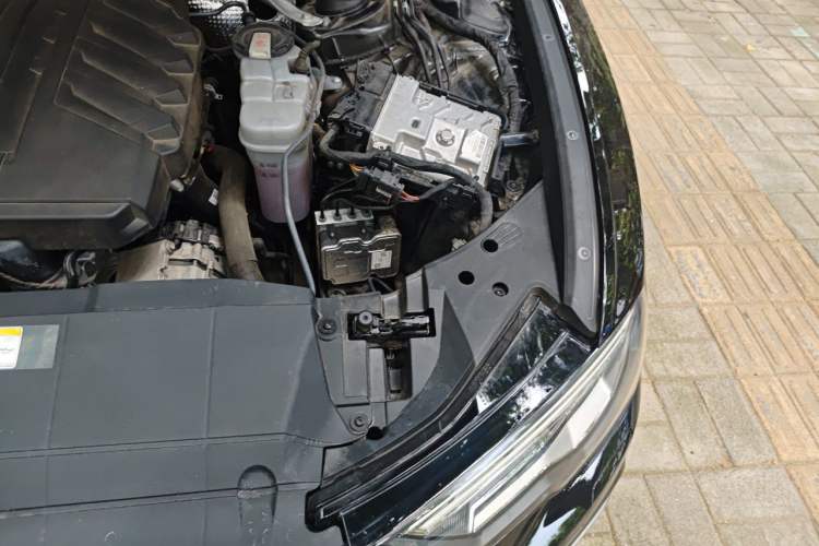 Used Audi A6L 2023 Revised 45 TFSI Prestige Dynamic Edition Engine Bay Left