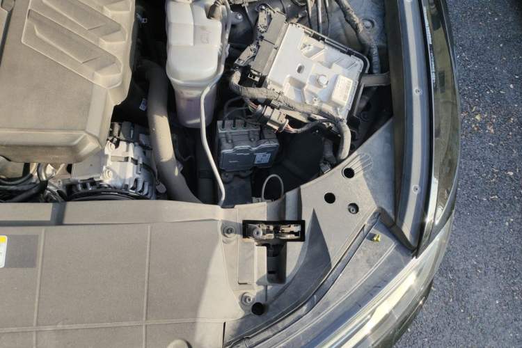 Used Audi A6L 2023 45 TFSI quattro Prestige Dynamic Edition Engine Bay Left