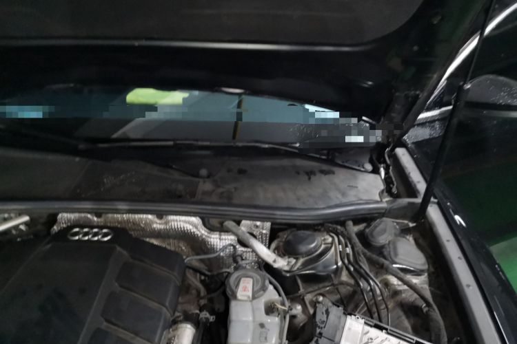 Used Audi A6L 2023 40 TFSI Luxury Dynamic Model Engine Bay Left