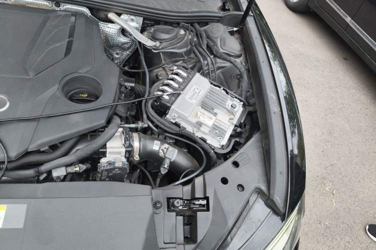 Used Audi A6L 2023 55 TFSI quattro Prestige Dynamic Edition Engine Bay Left