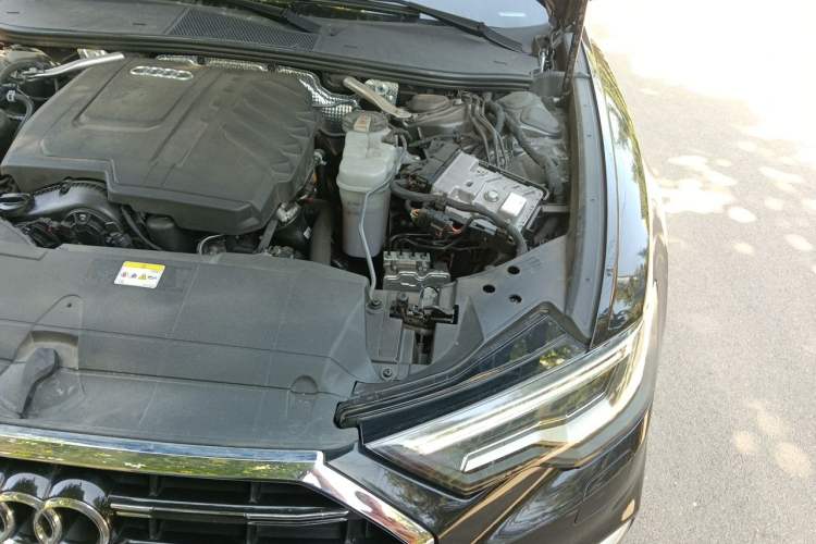 Used Audi A6L 2023 45 TFSI quattro Prestige Dynamic Edition Engine Bay Left