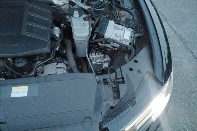 Used Audi A6L 2023 45 TFSI Prestige Dynamic Edition Engine Bay Left