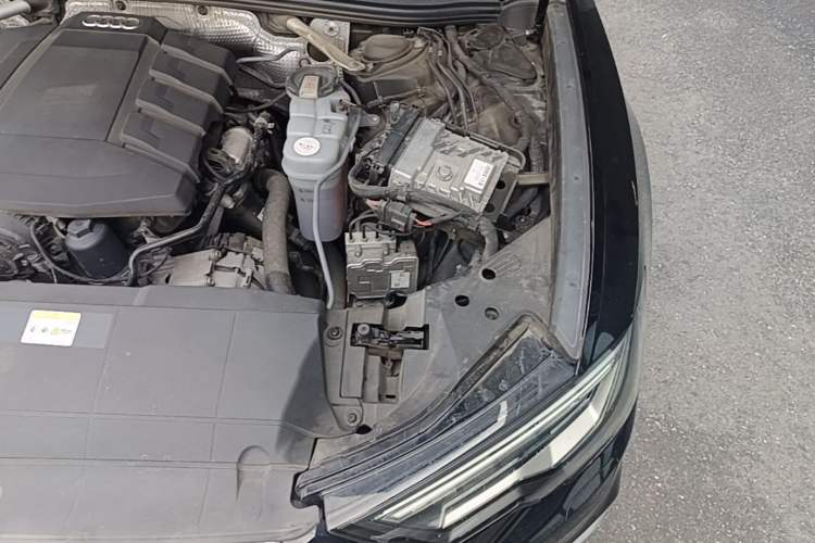 Used Audi A6L 2023 45 TFSI Prestige Dynamic Edition Engine Bay Left