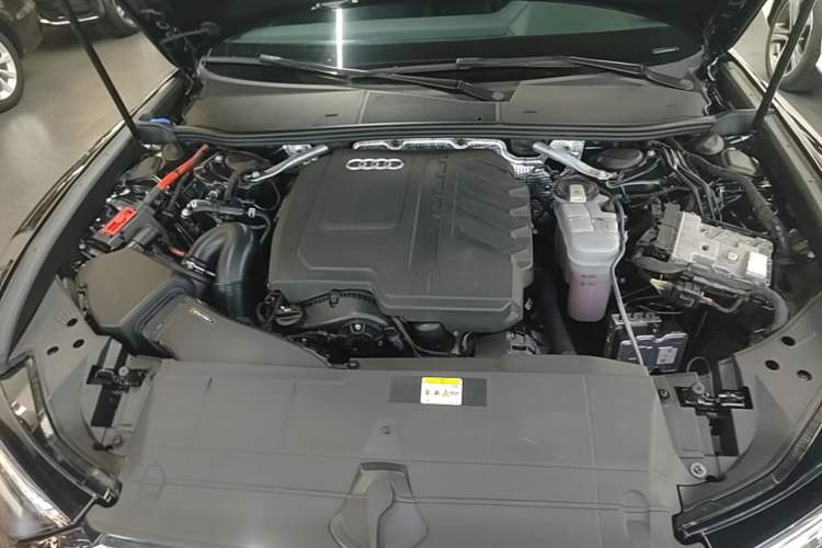 Used Audi A6L 2023 Revised 45 TFSI Prestige Dynamic Edition Engine Bay