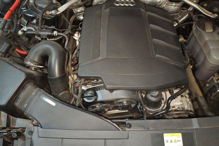 Used Audi A6L 2023 40 TFSI Luxury Dynamic Model Engine Bay