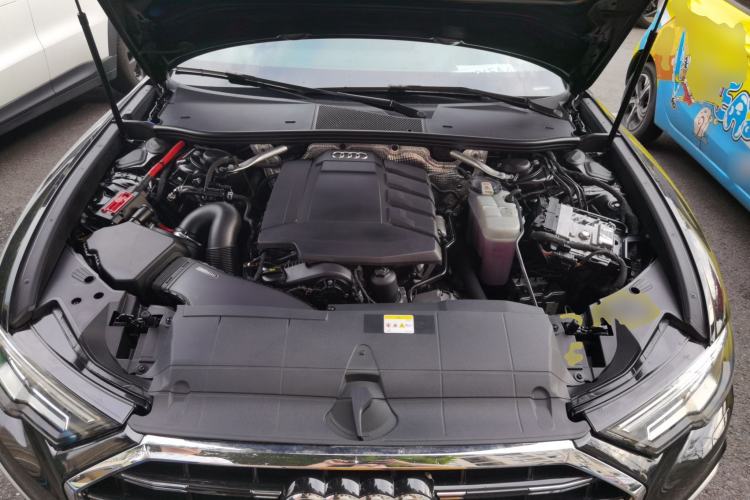 Used Audi A6L 2023 40 TFSI Luxury Dynamic Model Engine Bay
