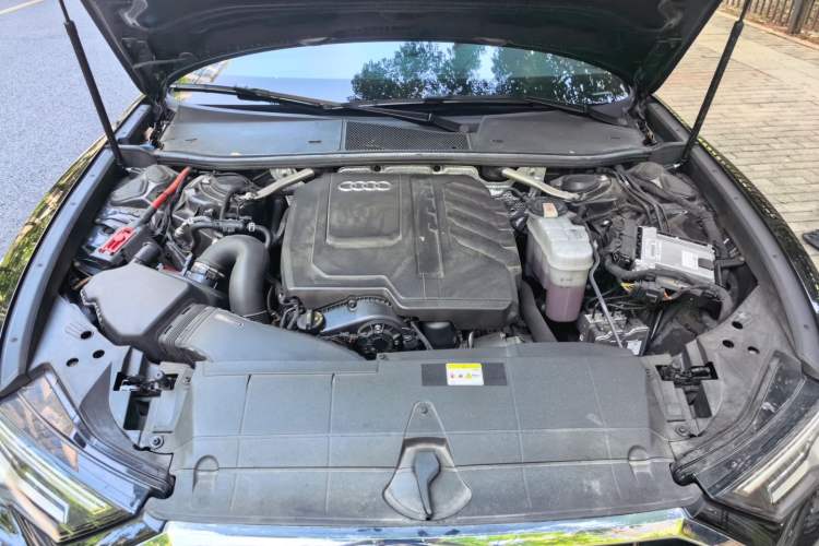 Used Audi A6L 2023 Revised 40 TFSI Luxury Dynamic Edition Engine Bay