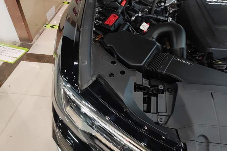 Used Audi A6L 2023 Revised Edition 45 TFSI quattro Prestige Dynamic Version Engine Bay Right