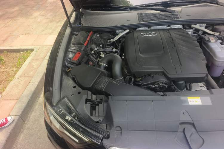 Used Audi A6L 2023 Revised 40 TFSI Luxury Dynamic Edition Engine Bay Right