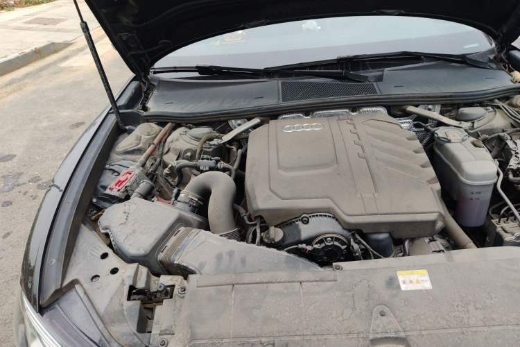Used Audi A6L 2023 Revised 40 TFSI Luxury Dynamic Edition Engine Bay Right
