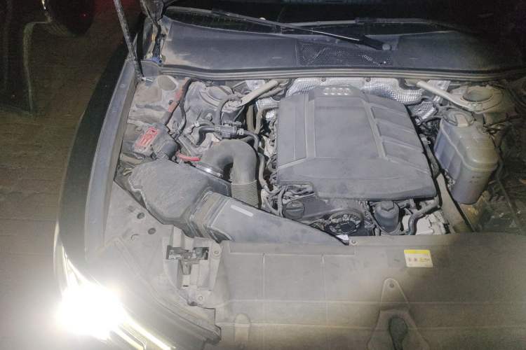 Used Audi A6L 2023 40 TFSI Luxury Prestige Edition Engine Bay Right
