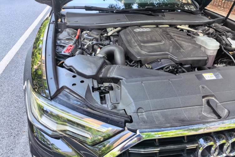 Used Audi A6L 2023 Revised 40 TFSI Luxury Dynamic Edition Engine Bay Right