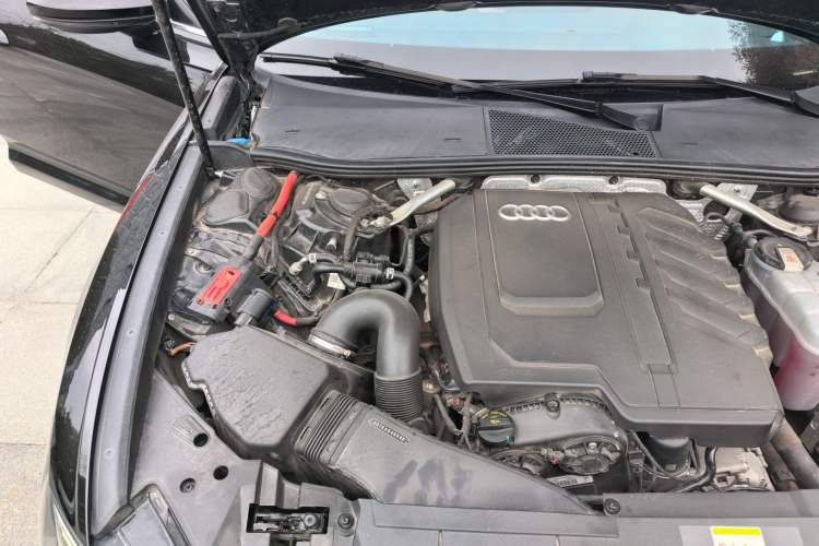 Used Audi A6L 2023 45 TFSI Prestige Dynamic Edition Engine Bay Right