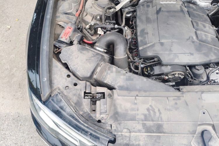 Used Audi A6L 2023 40 TFSI Luxury Dynamic Model Engine Bay Right