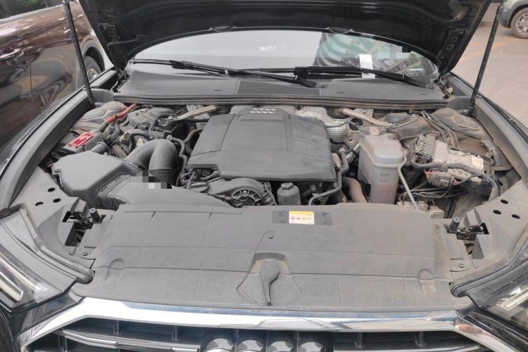 Used Audi A6L 2023 40 TFSI Luxury Dynamic Model Engine Bay