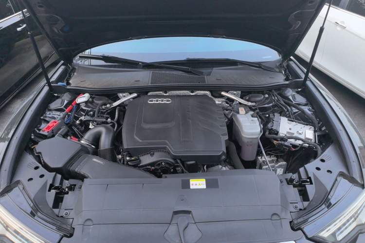 Used Audi A6L 2023 Revised 45 TFSI Prestige Dynamic Edition Engine Bay