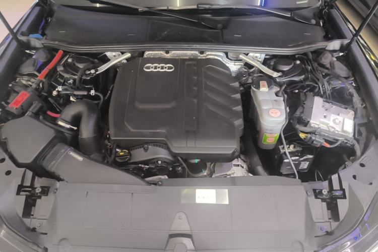 Used Audi A6L 2023 Revised Edition 45 TFSI quattro Prestige Dynamic Version Engine Bay